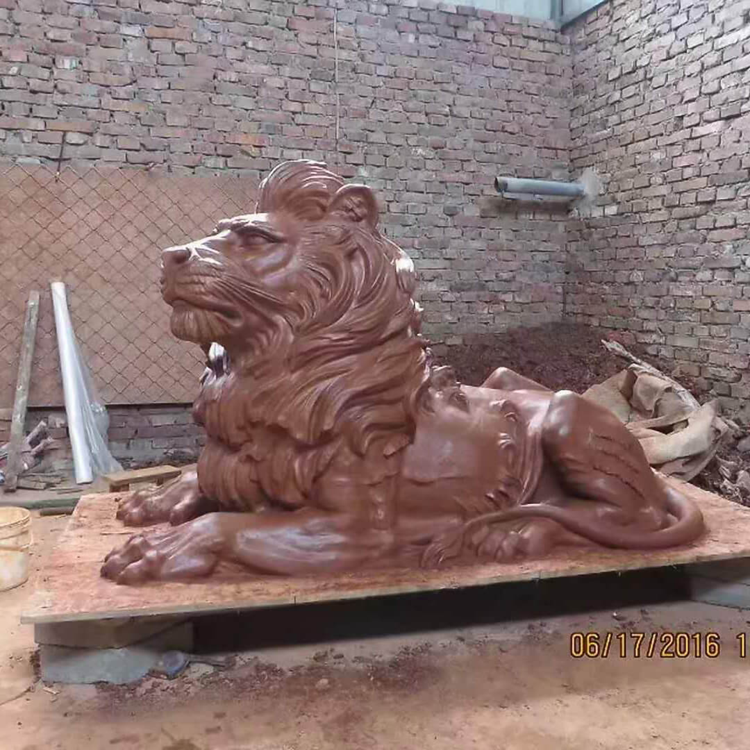 outdoor lion statue