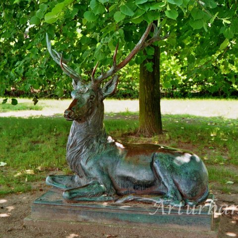 deer statue