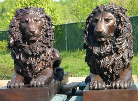 lion statue for house