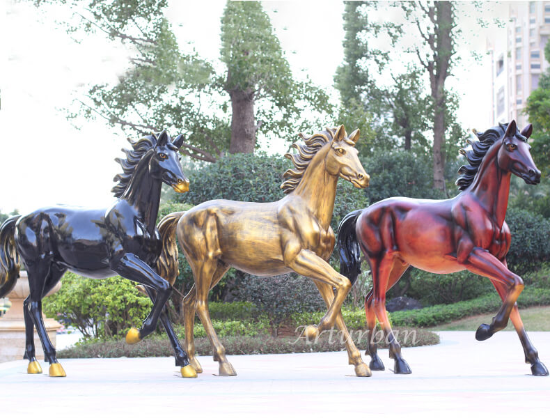 horse yard ornaments