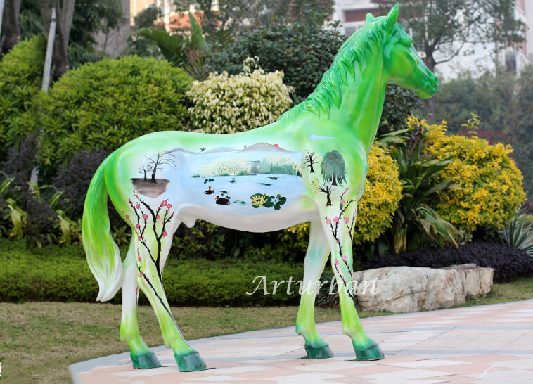 life size horse statue