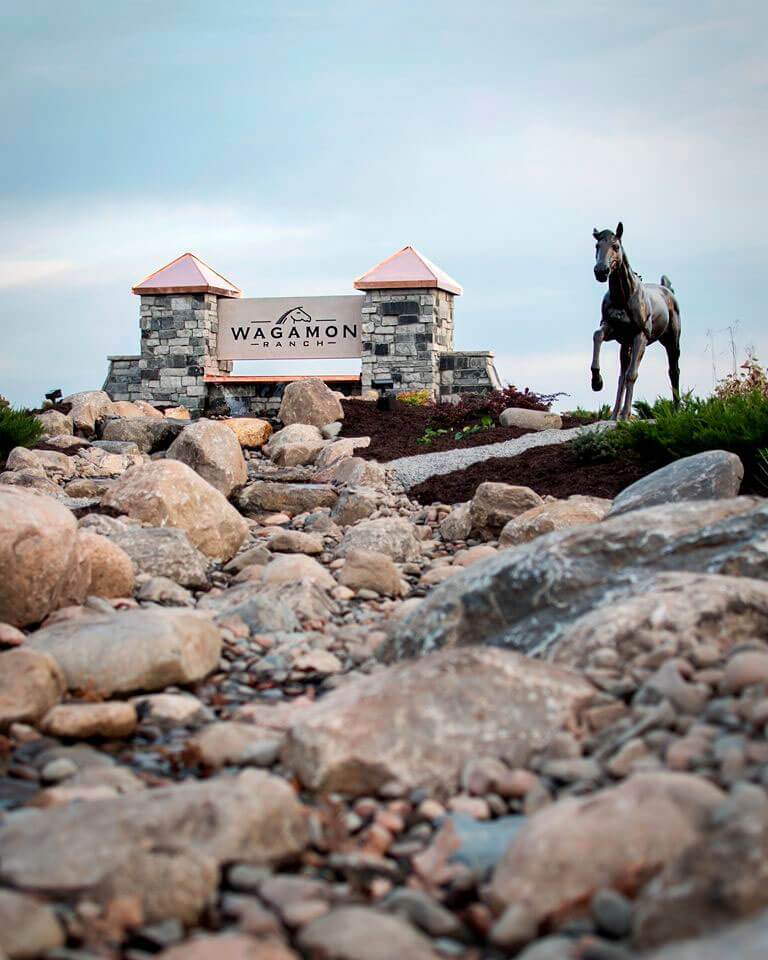 bronze horse sculpture