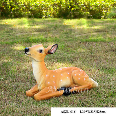 deer garden statue