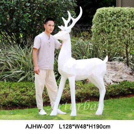 garden deer statue 