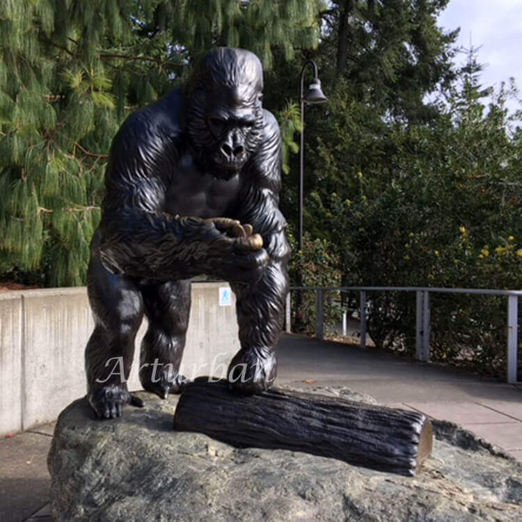 Gorilla Statue