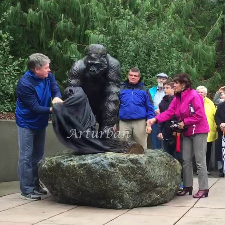 Garden Black gorilla statue