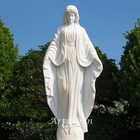 outdoor mary statue