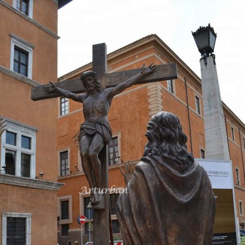 jesus on cross statue