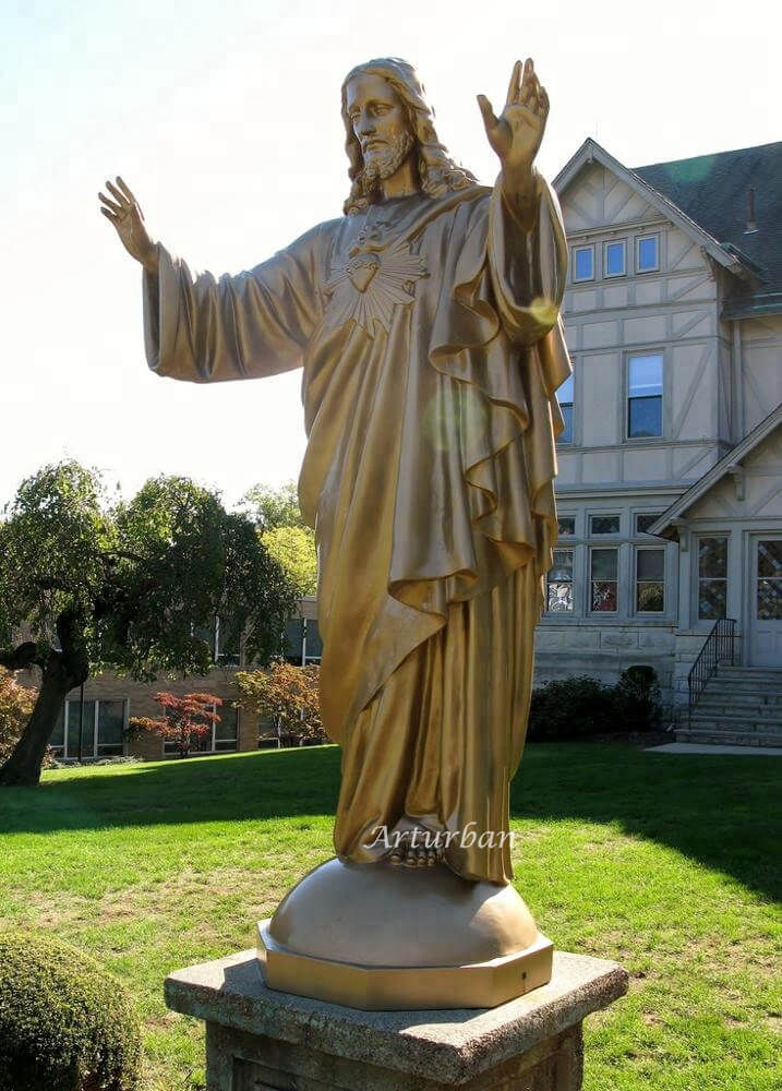 gold jesus statue