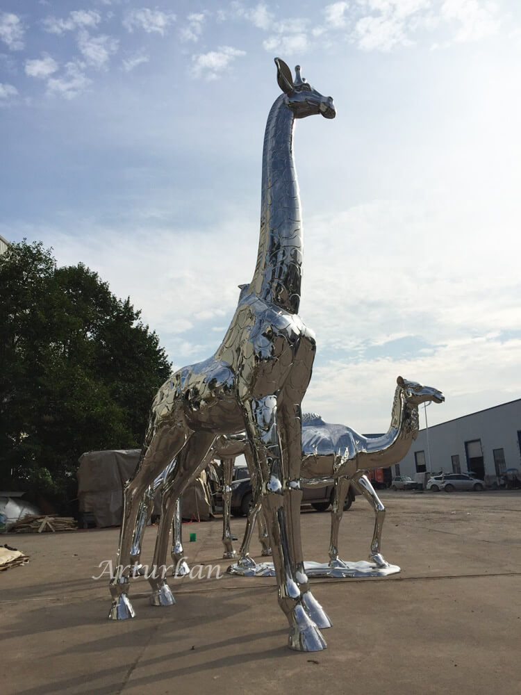 large giraffe sculpture