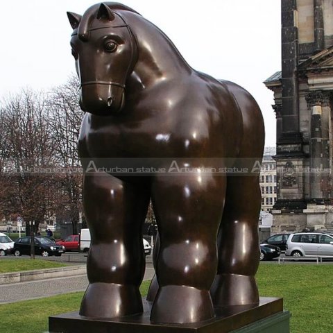 botero horse