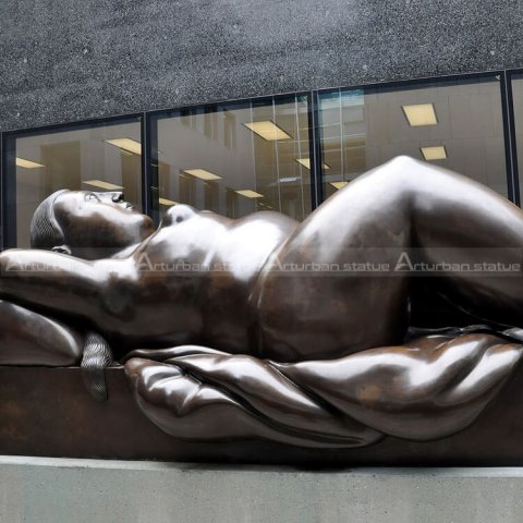 bronze botero sculpture