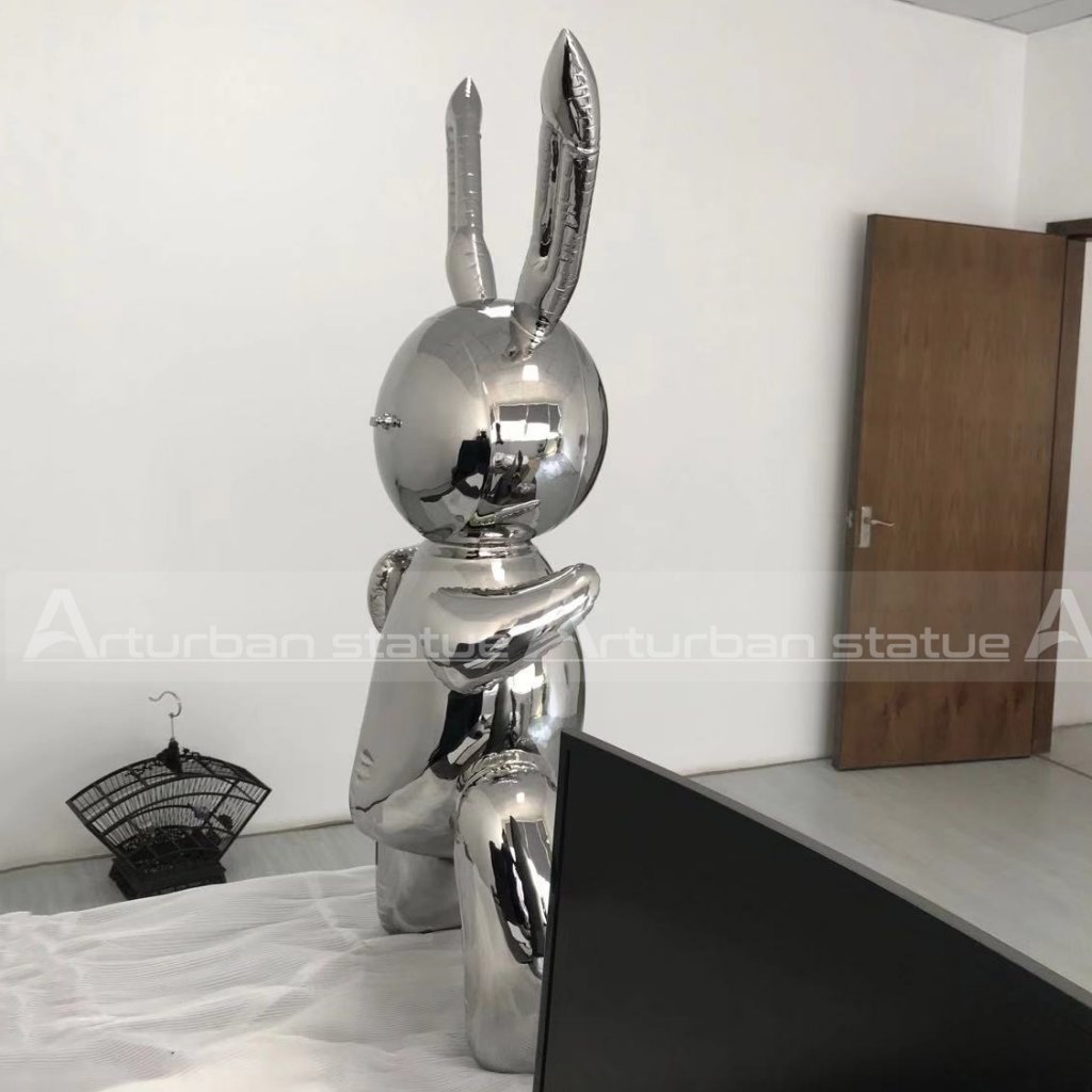 balloon rabbit sculpture