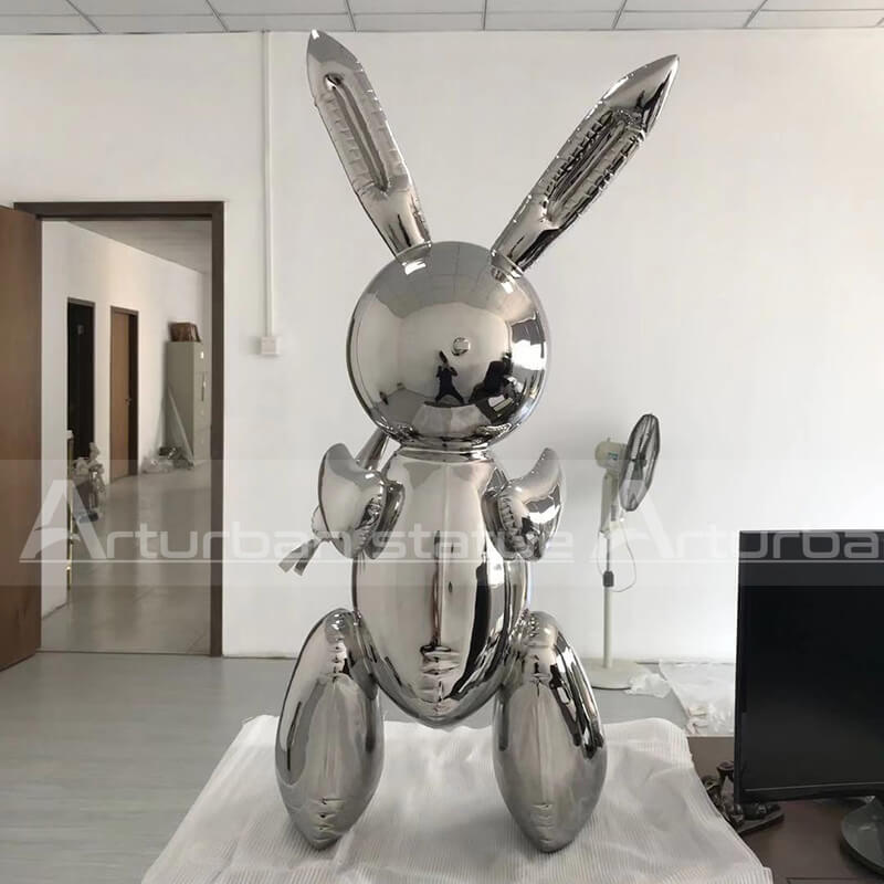 balloon rabbit sculpture