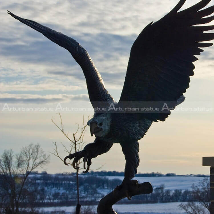 Eagle Garden Statue