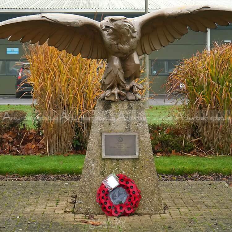 Eagle Bronze Statue