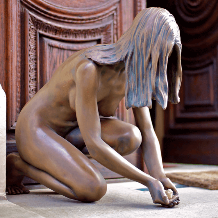 Nude Female Statue