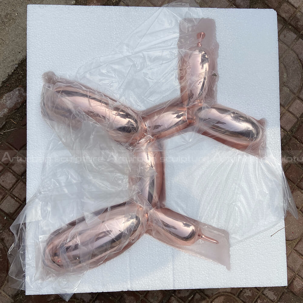 pink balloon dog sculpture