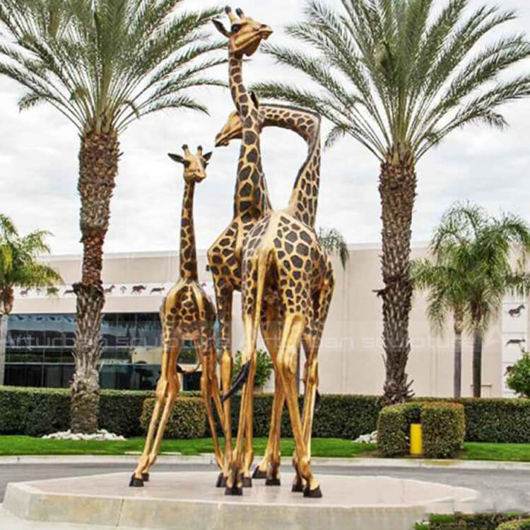 bronze giraffe sculpture