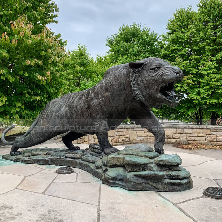 bengal tiger statue