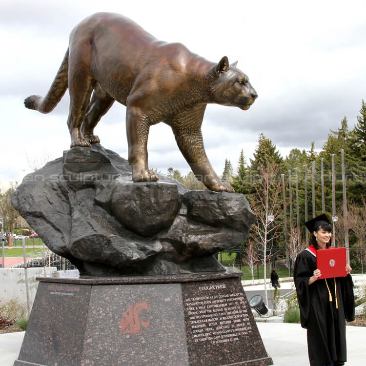 puma sculpture