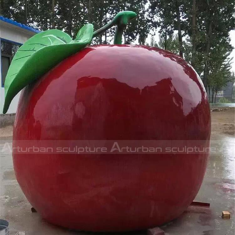 big apple sculpture