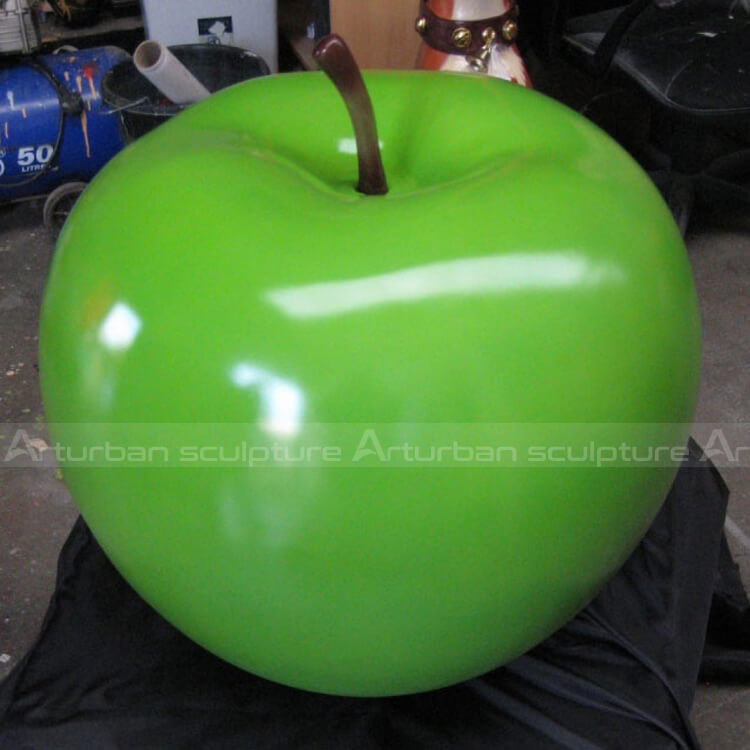 big apple sculpture