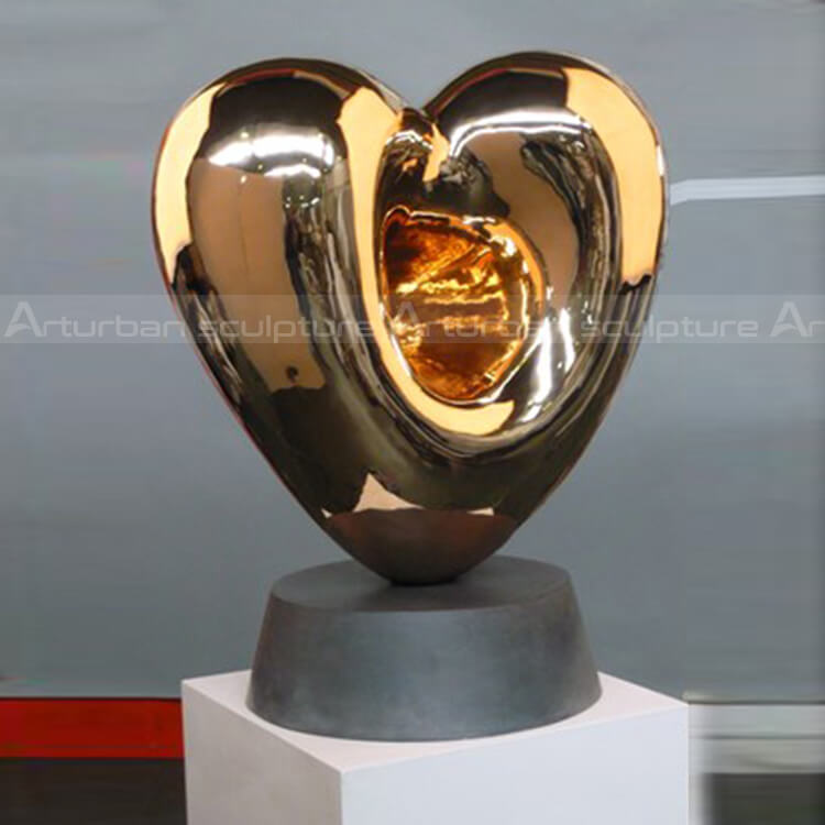 heart shaped statue