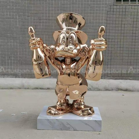 donald duck sculpture