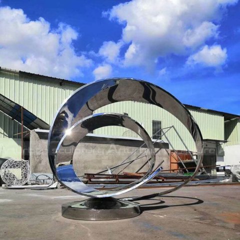 abstract outdoor sculpture