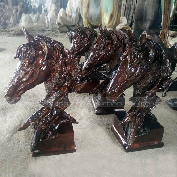 horse head statue decor