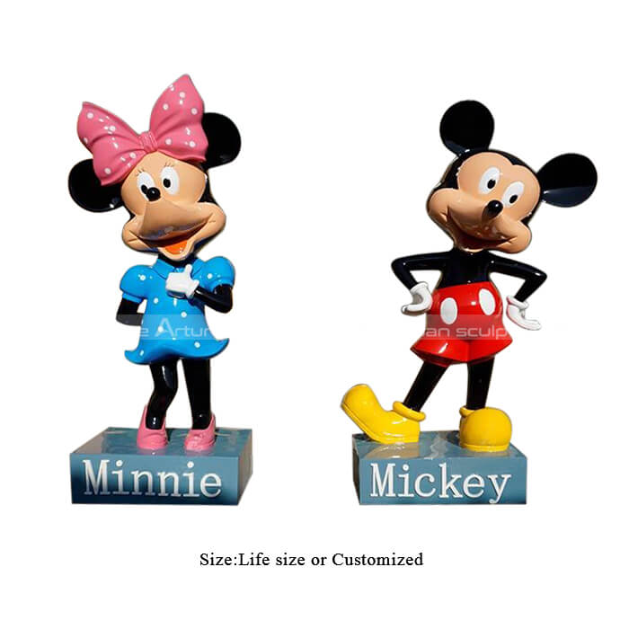 mickey and minnie statue