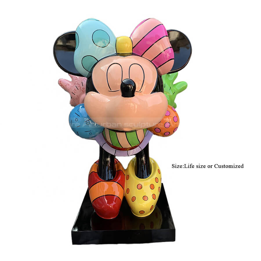 minnie mouse statue