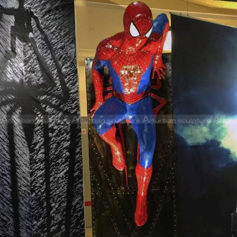 Spider Man Gallery Statue