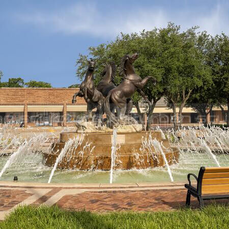 horse statue water fountain