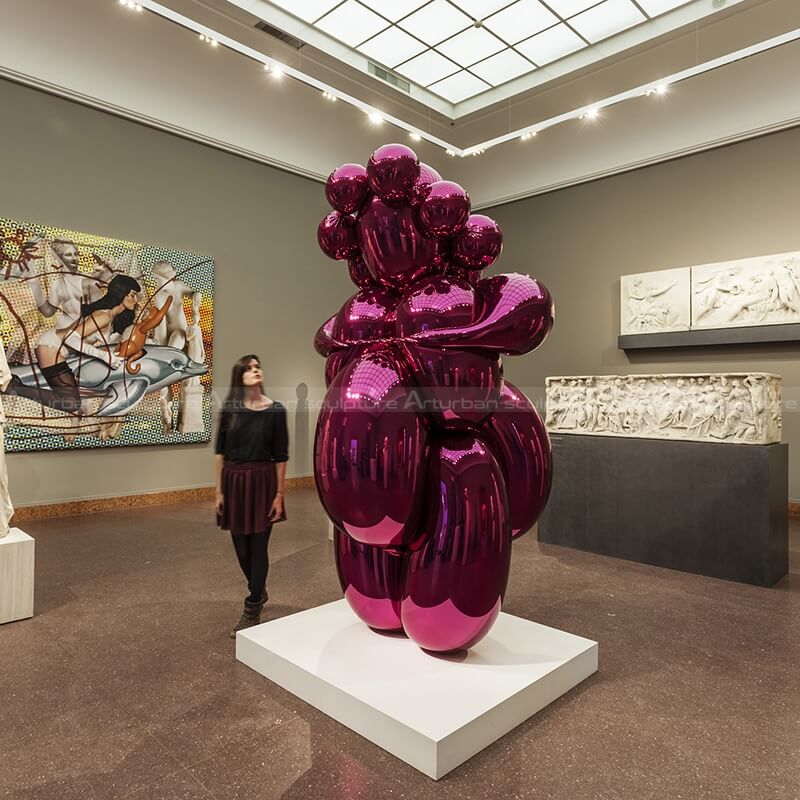 jeff koons venus sculpture