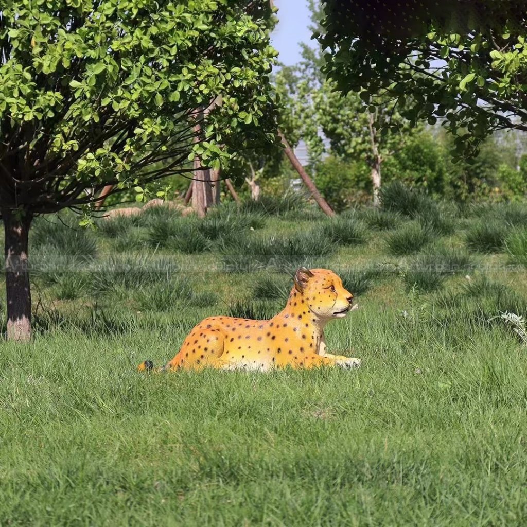 life size leopard statue