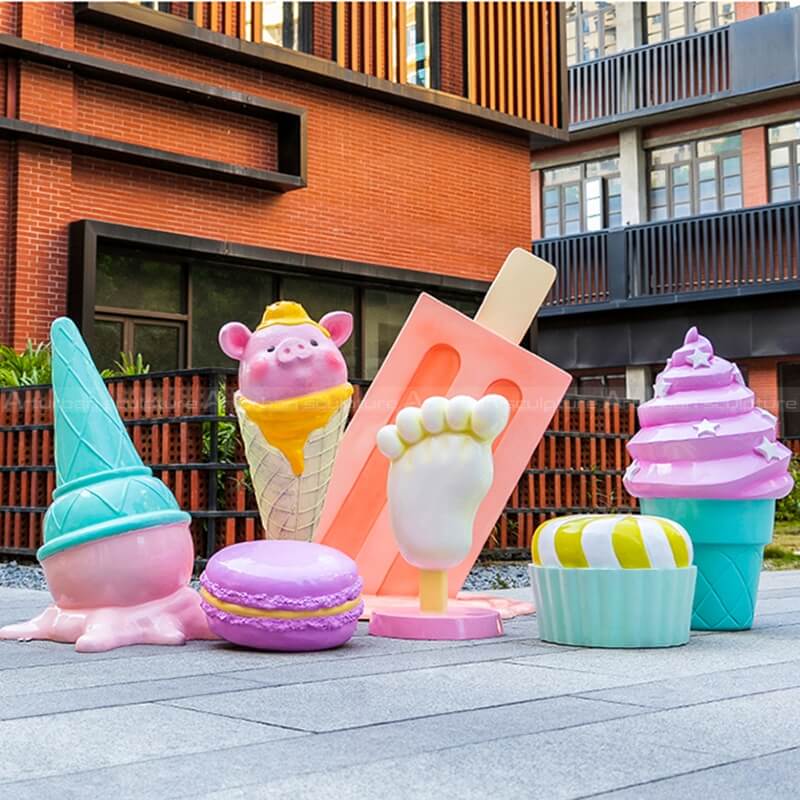 popsicles statue