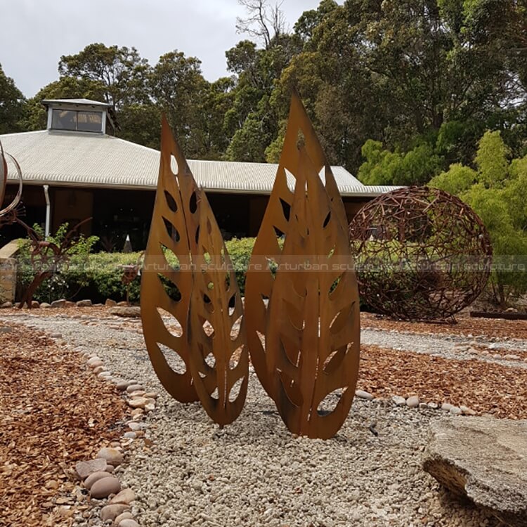 large leaf sculpture