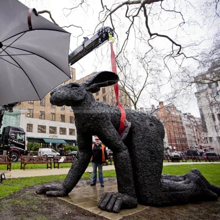 sophie ryder rabbit sculptures