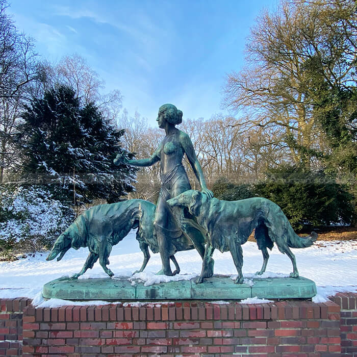 diana the huntress bronze statue