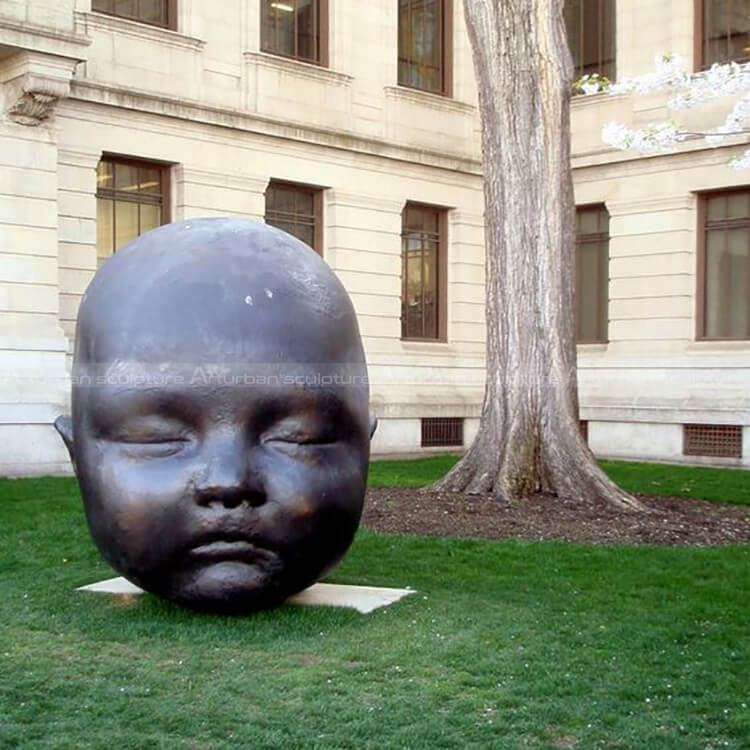 baby head statue