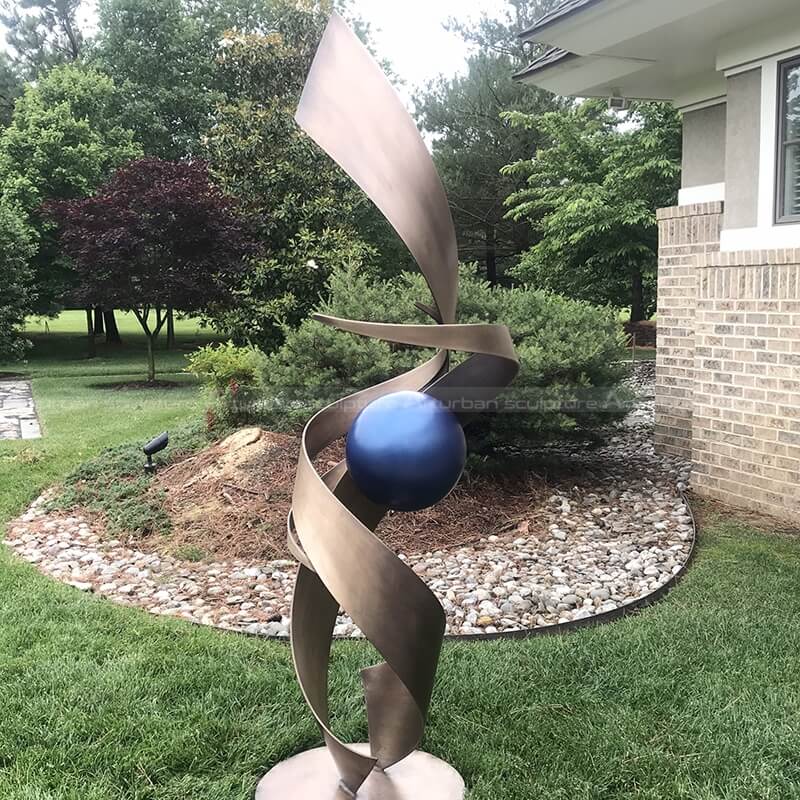 abstract ribbon statue