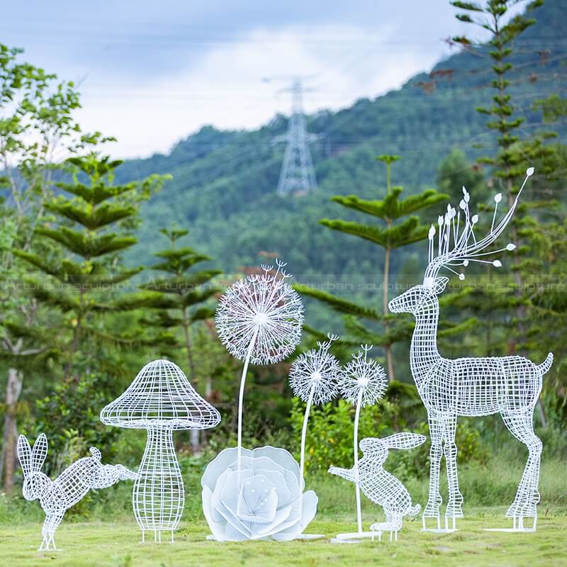 fantasy wire sculptures