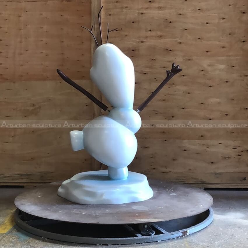 olaf sculpture