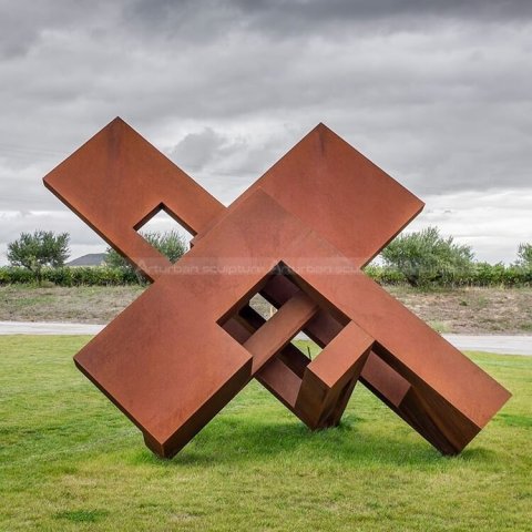 outdoor geometric sculpture