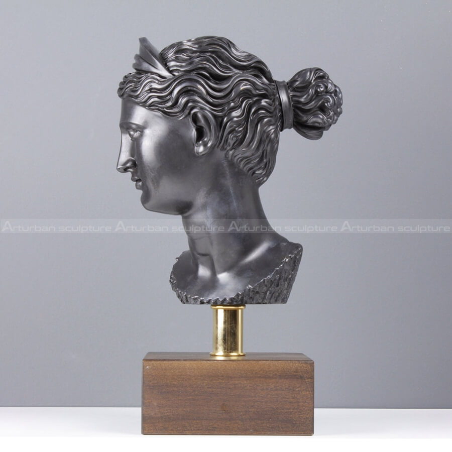 artemis head statue