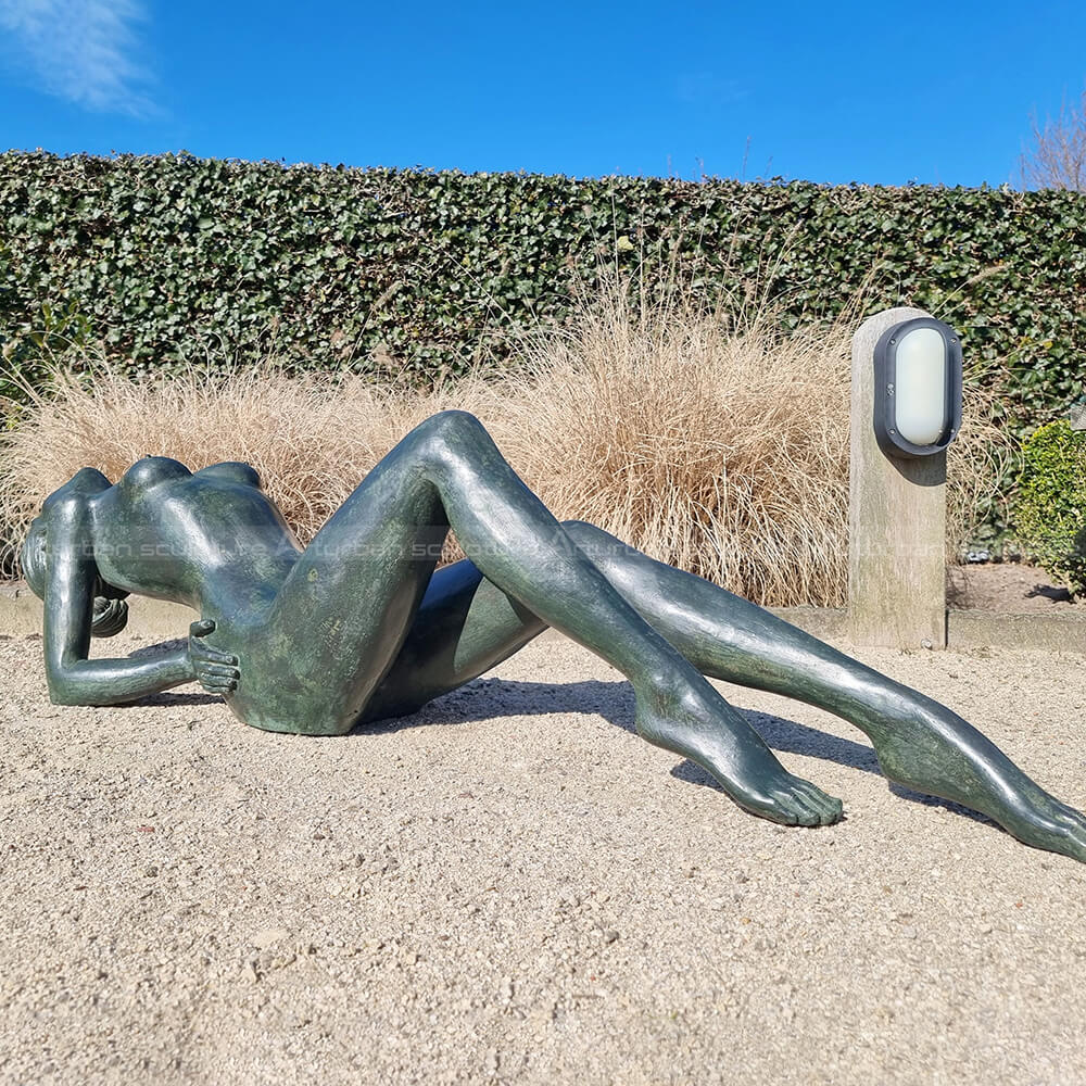 nude bronze statue