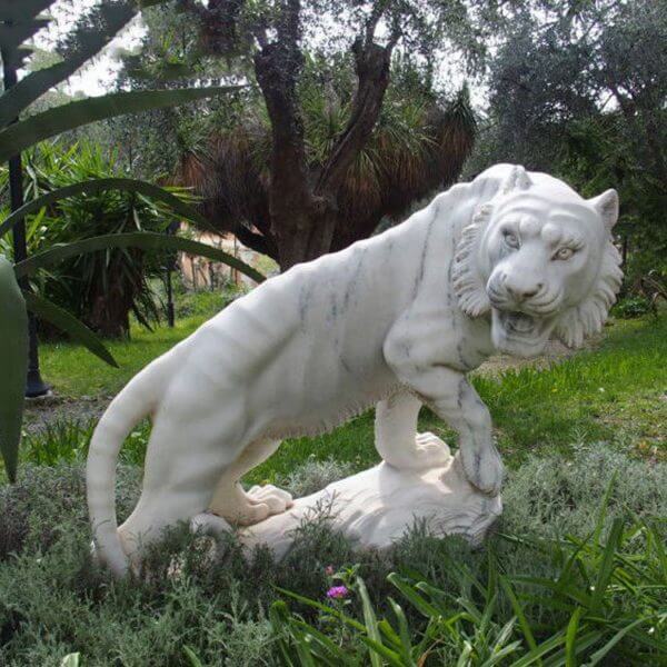 marble tiger sculpture