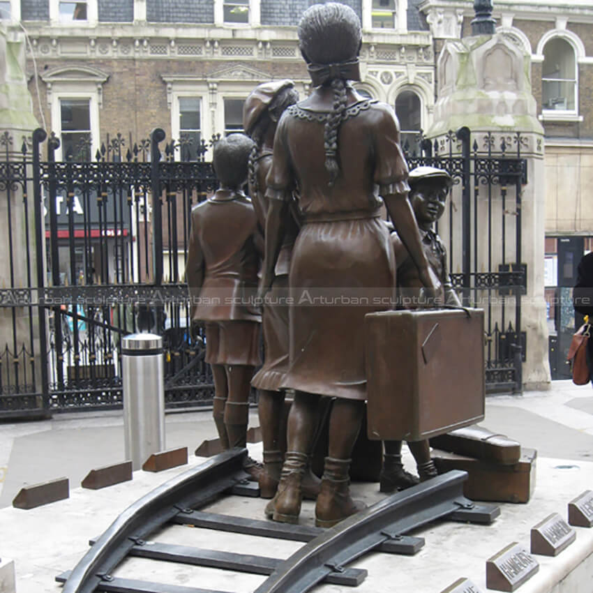 kindertransport statue